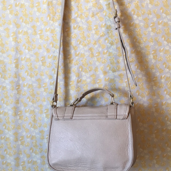 FOREVER 21 Patent leather crossbody handbag - Picture 5 of 7